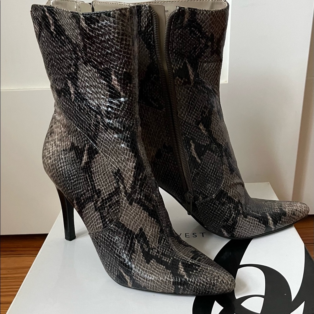 Snakeskin pattern bootie